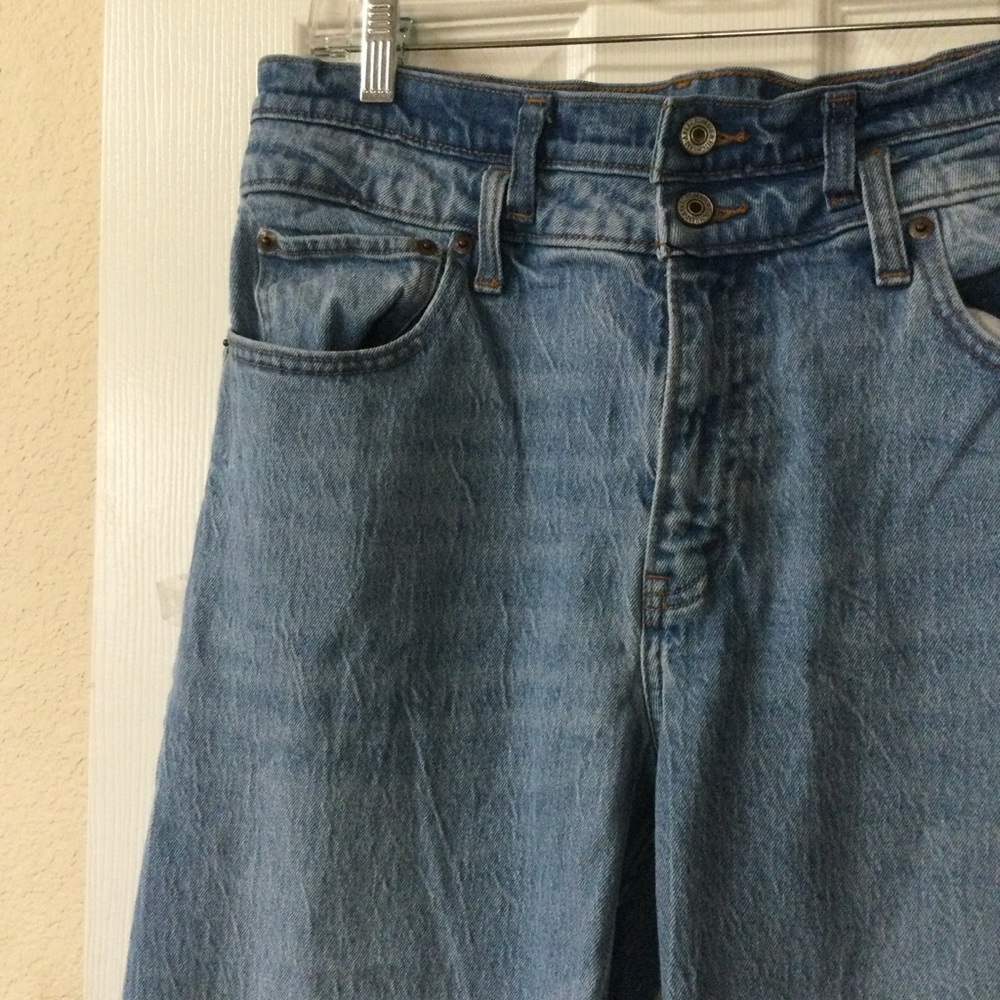 Abercrombie & Fitch The 90’s Relaxed Jean High Rise Light Wash Denim Size 31” - Picture 4 of 11